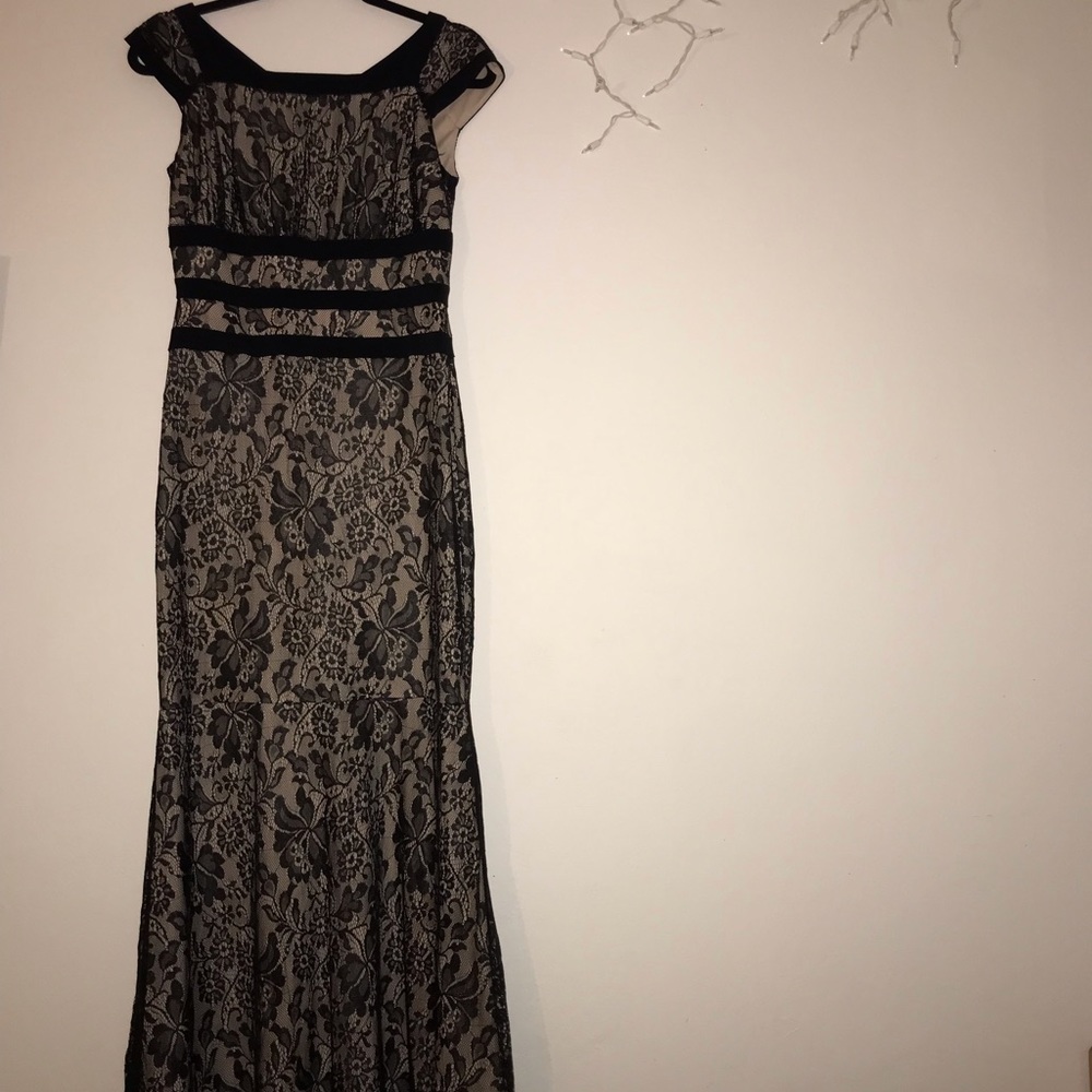 Mel rose lace maxi dress